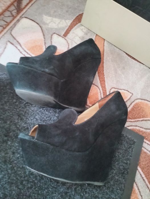 Продам обувь Лето ,