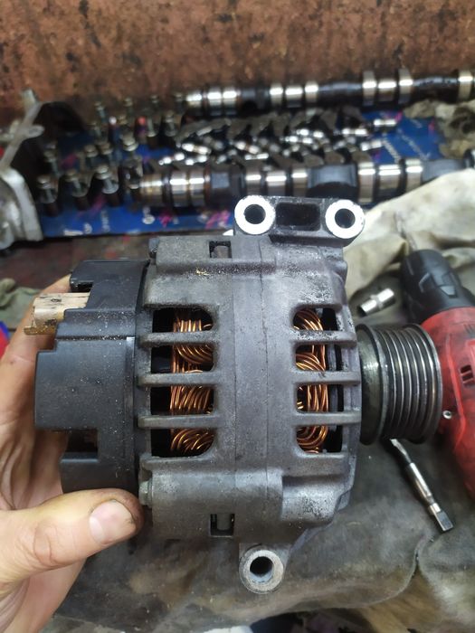 Продам генератор  Рено