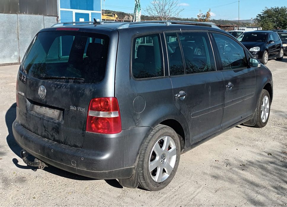 Dezmmebrez Volkswagen Touran 2.0 tdi BKD