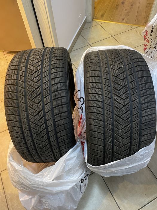 Anvelope iarna pirelli scorpion 305/40 R20 x5 x6 GLE Porsche