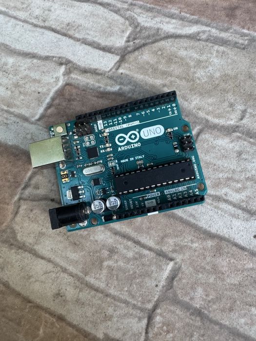 Плата Arduino Uno Rev3
