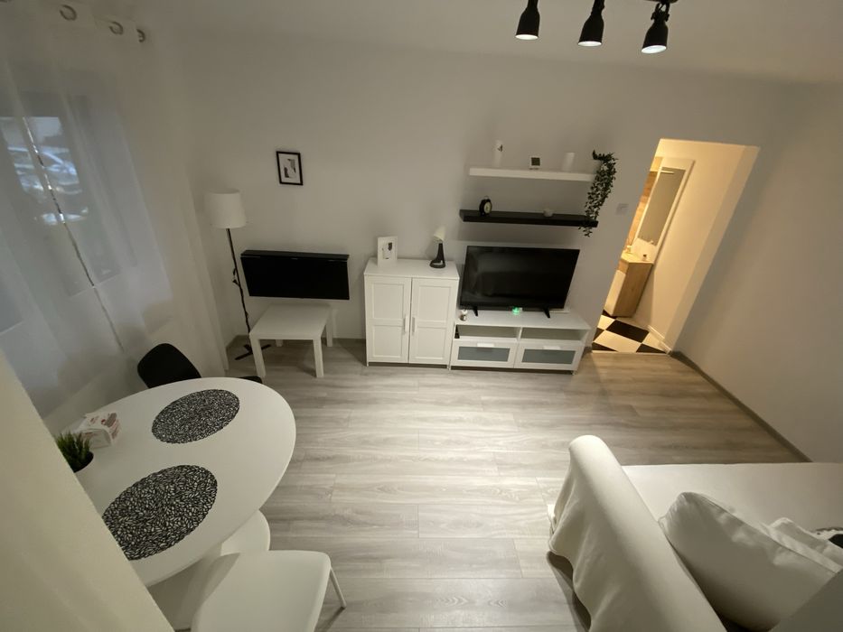 2 Camere Judetean, Nedecomandat, Proprietar