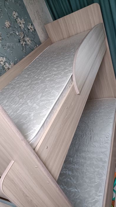 Продам кровать, детская, двухъярусная