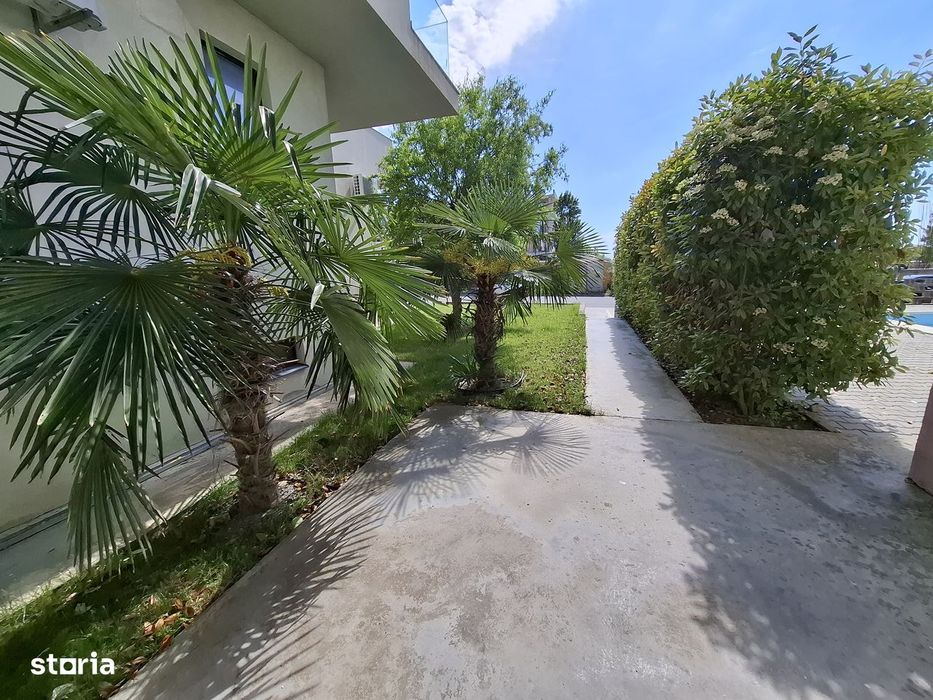 Mamaia Nord-Mackerel, apt  2camere mobilat, loc de parcare proprietate