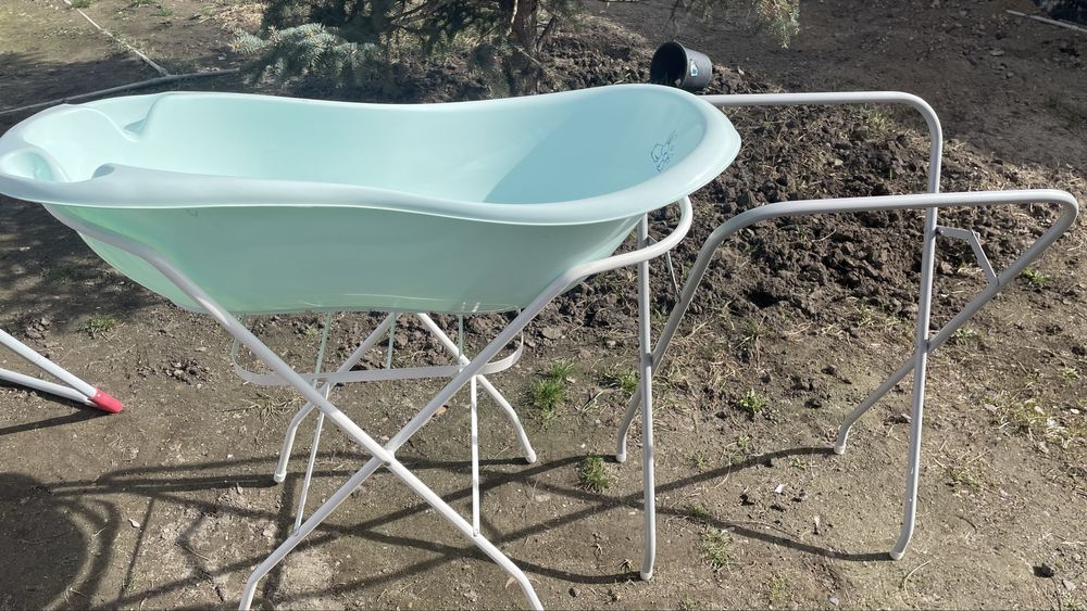 Продам ванночку и подставки