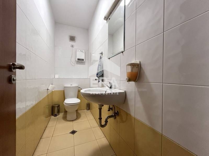 Дава се под наем Офис в София, Център - 55 кв.м за 650 € - Снимка #3