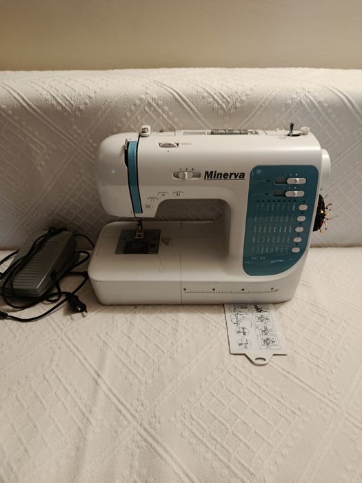 Mașină de cusut Minerva MC40
