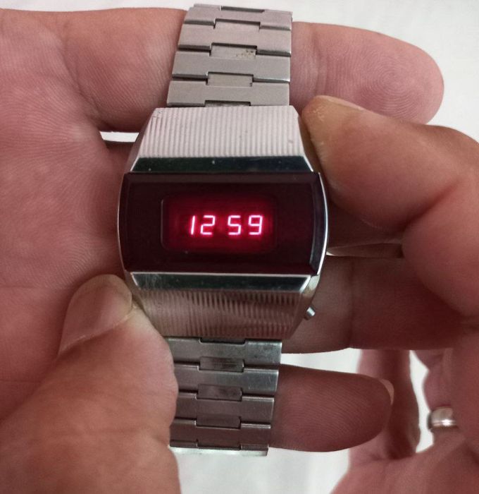 Часы электроника 5