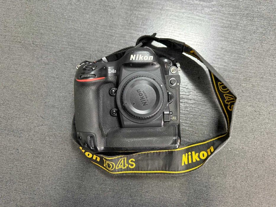 Aparat de fotografiat Nikon D4s