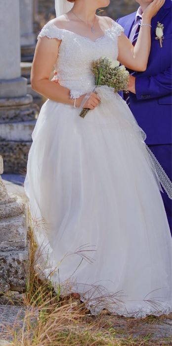 Булчинска рокля M-L  размер