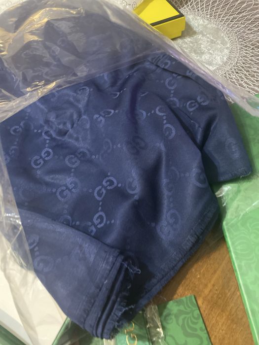 Set Gucci, esrfa superba .