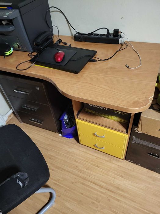 Продам стол письменный офисный