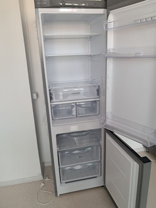 Продам холодильник новый