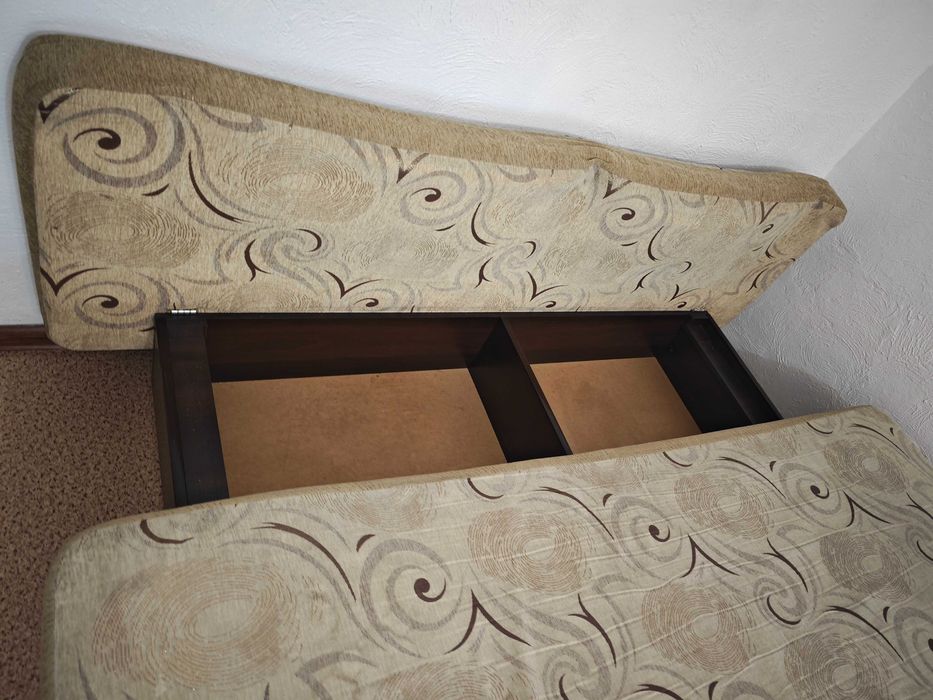 Диван раскладывается книжка, метро Москва