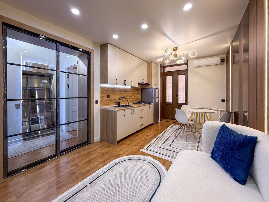 Новомосковская Ул. Измилова продаётся 1в2 комнатная квартира