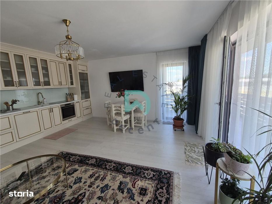Apartament 3 camere Tractorul, 72 mp - Brasov