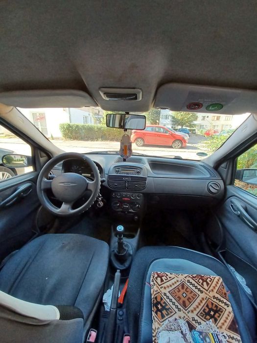 FIAT Punto 2003 — imagine 2