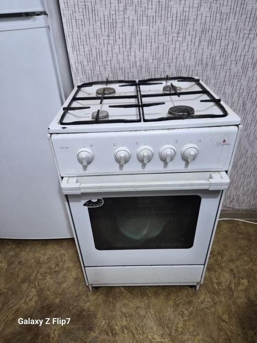 Продам две газовые плиты