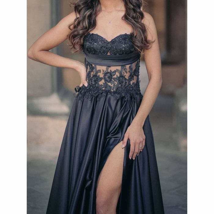 Абитуриентска дълга рокля. Вечерна. Бална. Официална. Черна. Корсет