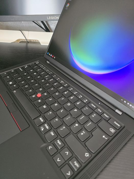 Ultrabook Lenovo X1 Carbon Gen 9, i5, 16GB, 512GB, Touch, 20XXS24E1H