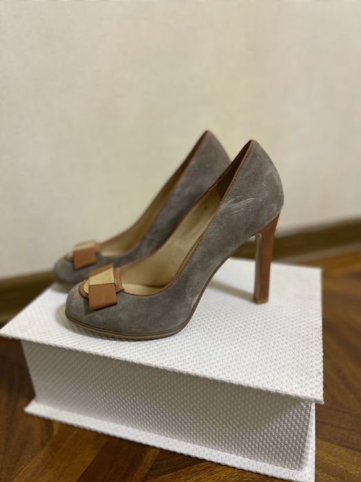 Новые туфли в коричневом цвете