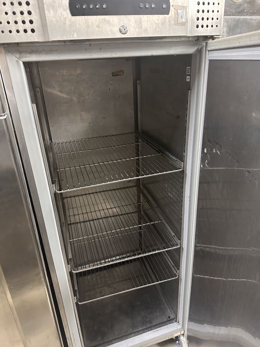 Професионален хладилник