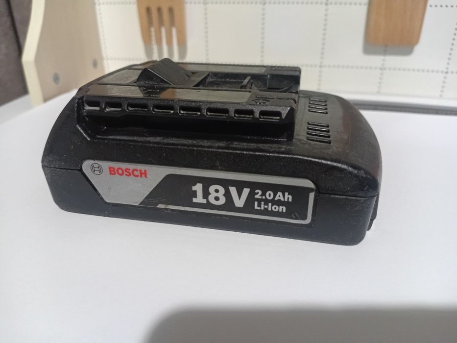 Baterie bosch 18 v 2 Ah