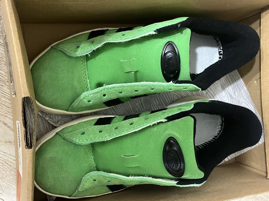 Продам кроссовки подростковые