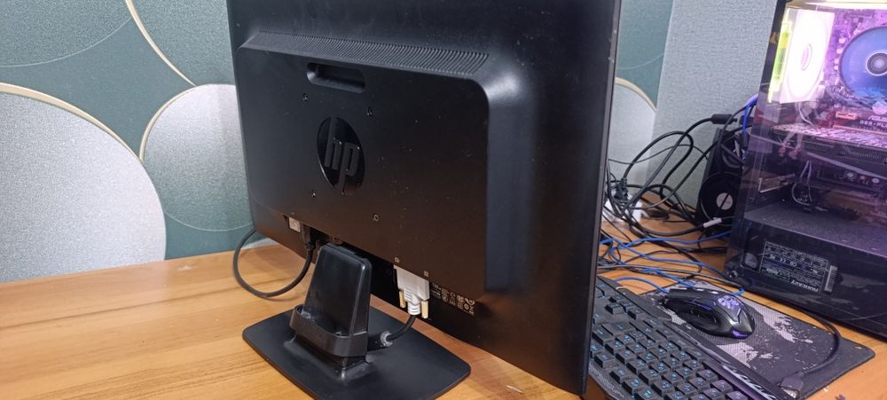 Монитор фирмы HP