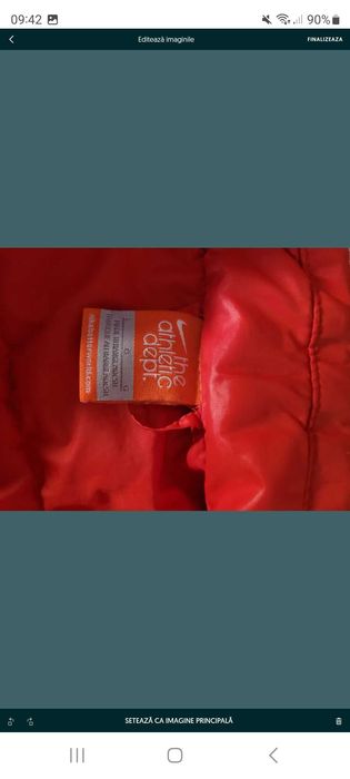 Geaca de dama Nike, marimea L (40-42), culoare rosie.