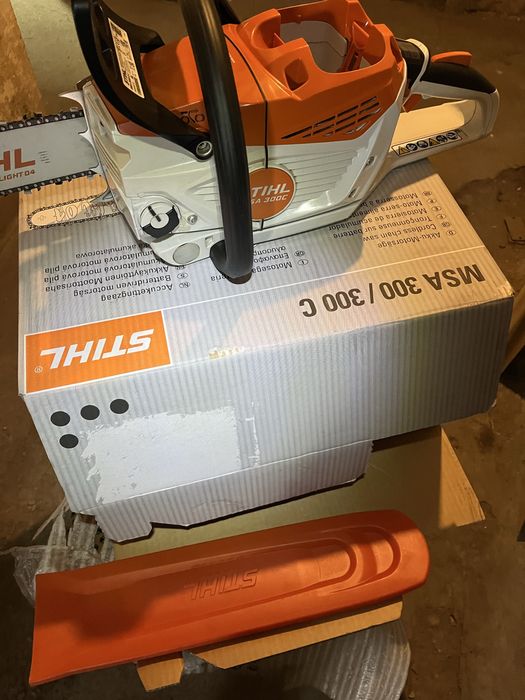 Drujba pe acumulator Stihl MSA 300C