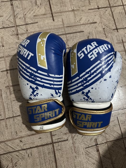 Боксерские перчатки