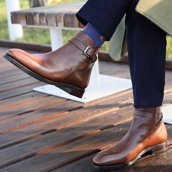 Ghete de lux pentru barbati - intrati pe anunturile Fashion Guide !!