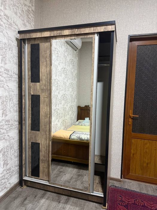 Продаю шкафы для одежды