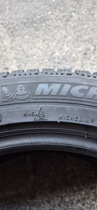 4 anvelope iarna Michelin,235/50/18.Pretul este pe bucata.