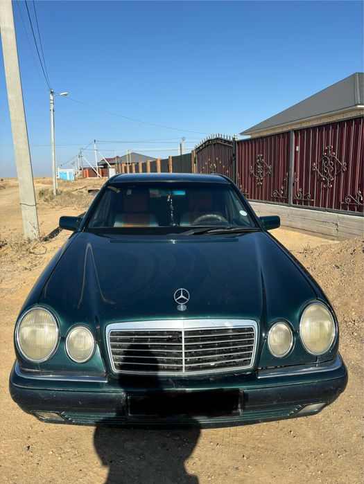 Продам мерседес w210 газ бензин 1997 года