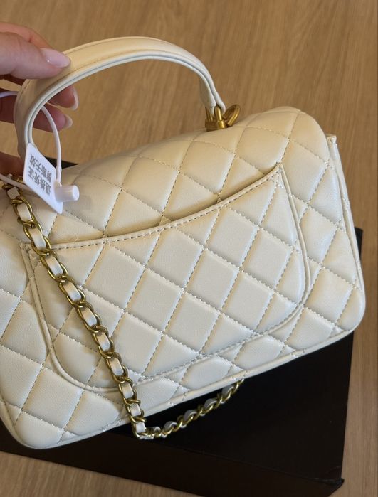 Чисто нови Чанти Chanel