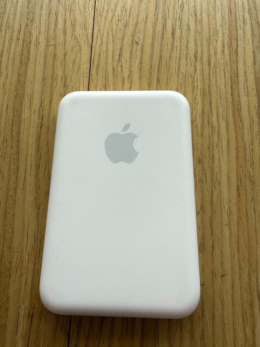 Apple MagSafe Battery Pack