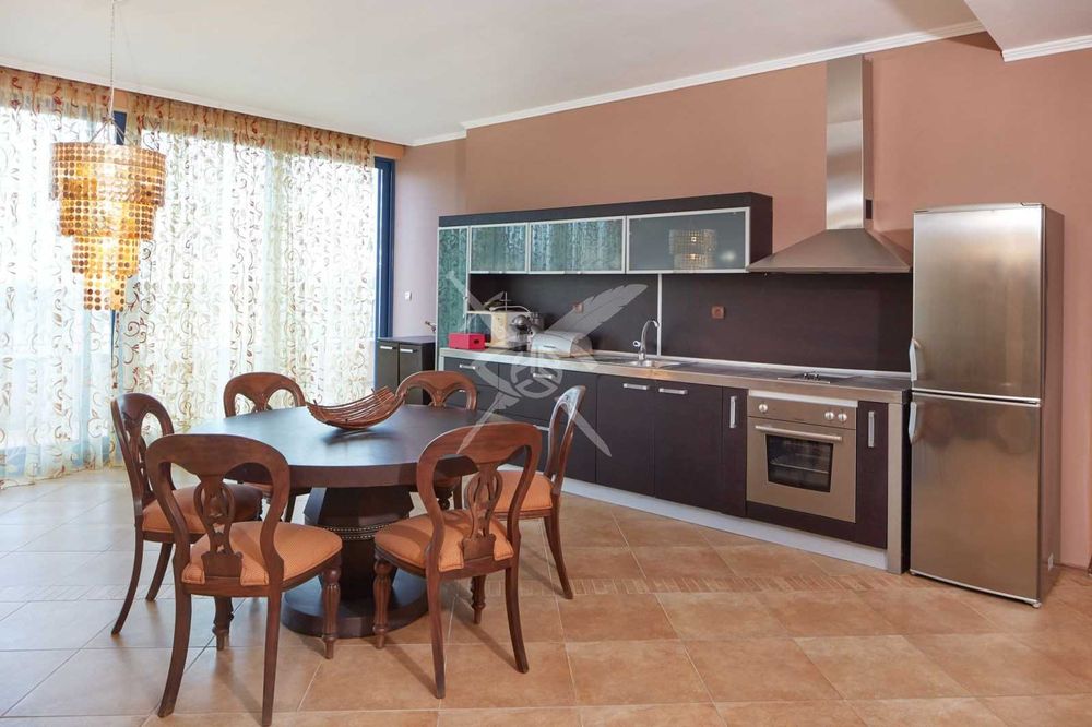 Продава се Многостаен апартамент в к.к. Слънчев бряг - 244 кв.м за 1900 €/кв.м - Снимка #5