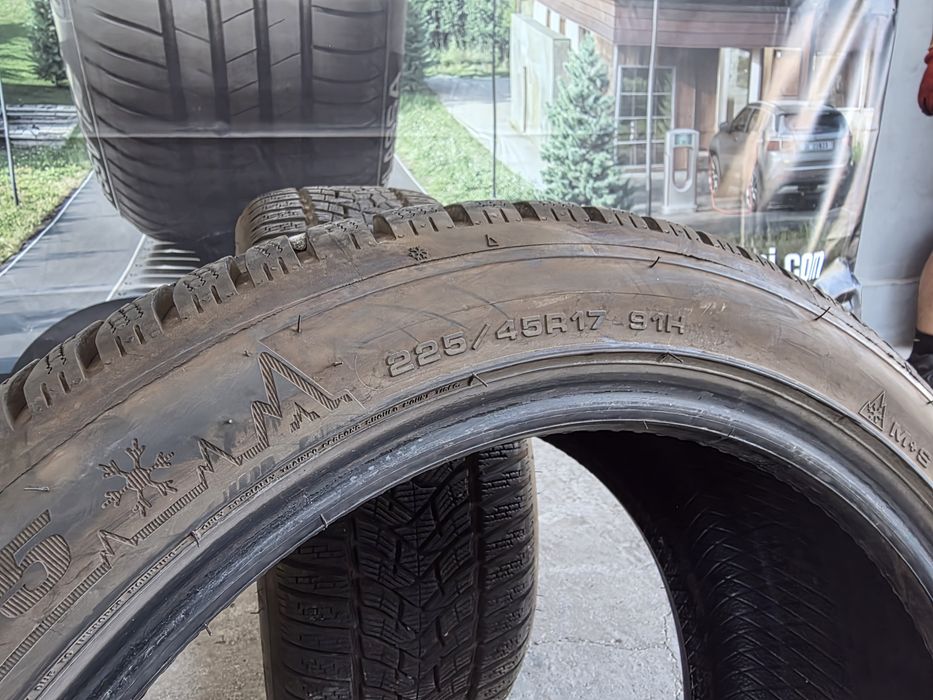225/45/17 DUNLOP 2бр