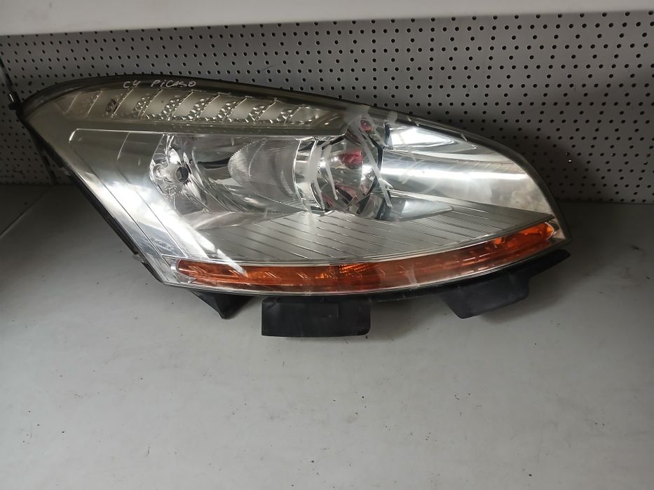 Фар Десен  Citroën C4 picaso