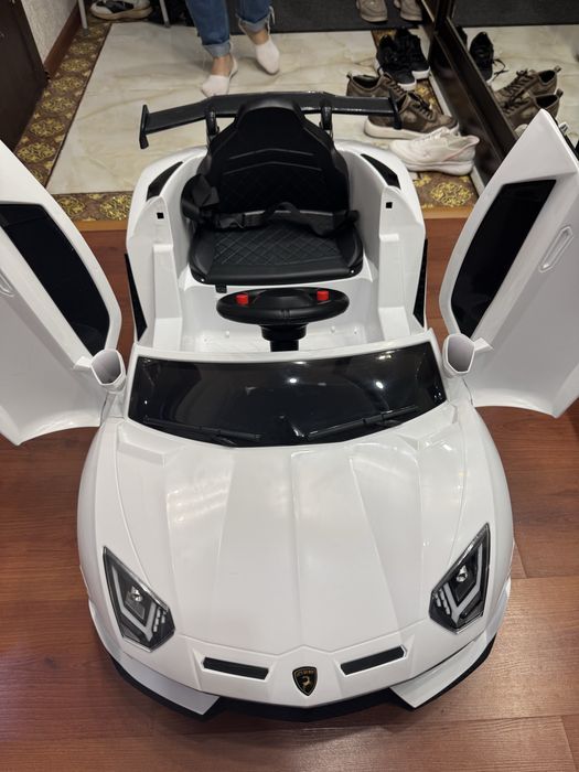 Продам детскую машину