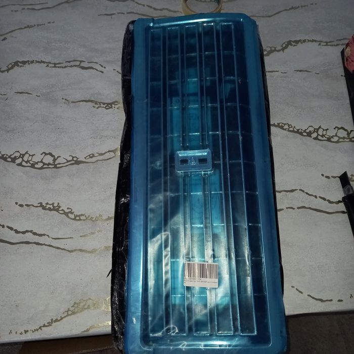 Продам решотку на ваз 07