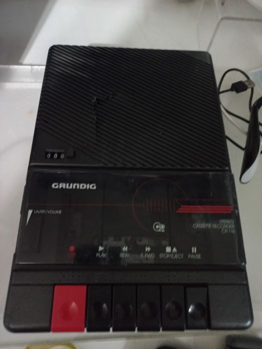 Grundig aiwa radio buzunar vintage retro