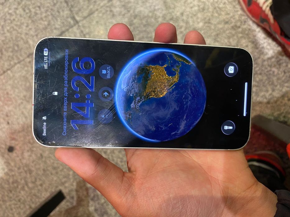 Iphone 16e. 126gb