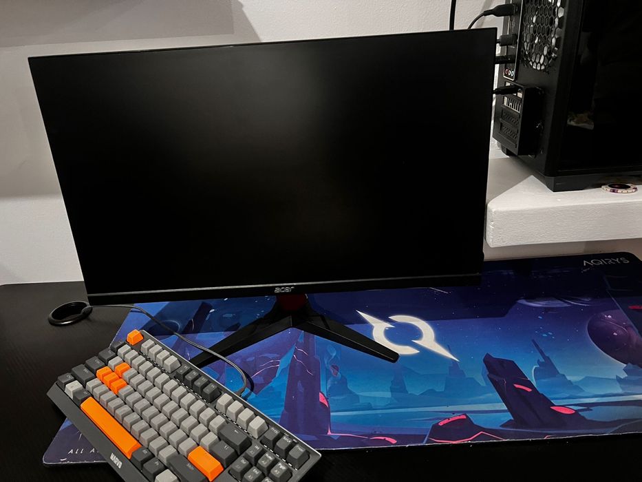 Vând monitor gaming Acer 180HZ