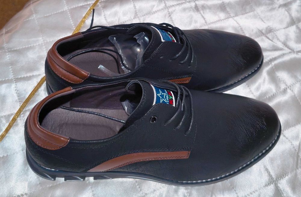 Продавам обувки нови