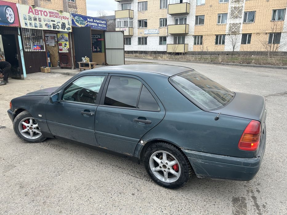 Mercedes Benz C200