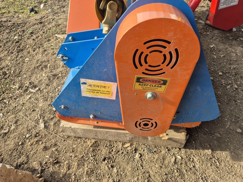 Vând tocatoare vegetale sau schimb cu Vaca Jersey