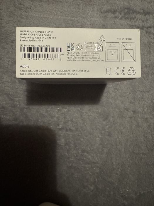 Casti apple airpods 4 noi